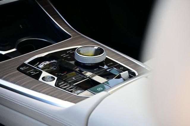 new 2026 BMW X7 car, priced at $99,825