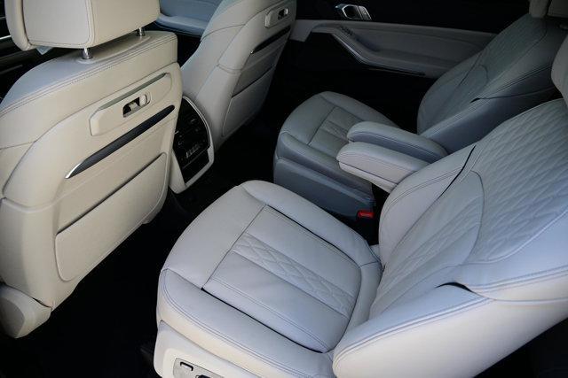 new 2026 BMW X7 car, priced at $99,825