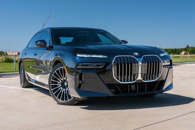 new 2024 BMW 760 car, priced at $136,075