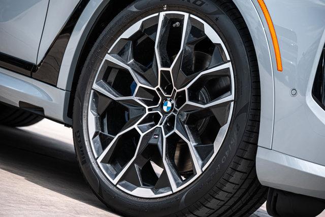 new 2026 BMW X7 car, priced at $120,725