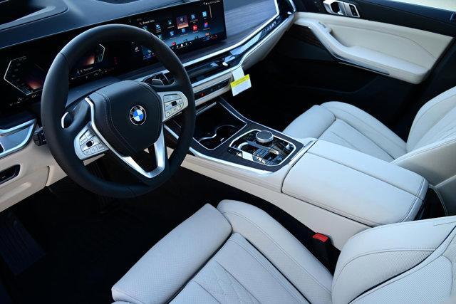 new 2025 BMW X7 car, priced at $95,875