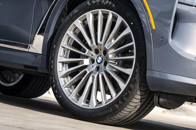 new 2025 BMW X7 car, priced at $95,475