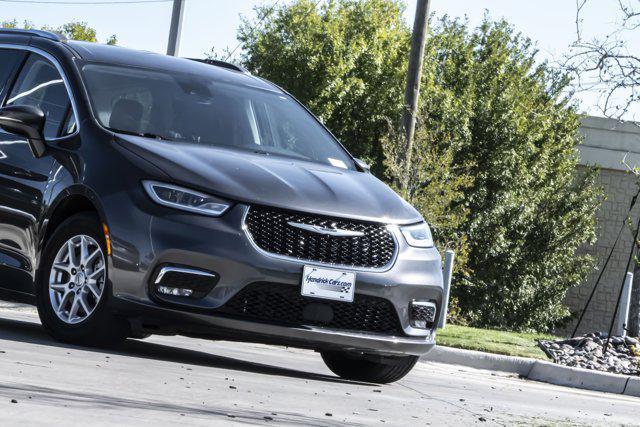 used 2021 Chrysler Pacifica car, priced at $20,899