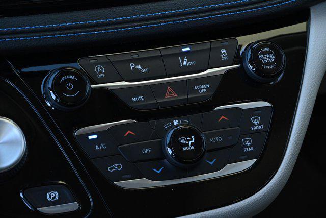 used 2021 Chrysler Pacifica car, priced at $20,899