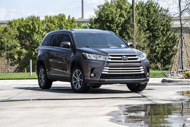 used 2019 Toyota Highlander car, priced at $32,898