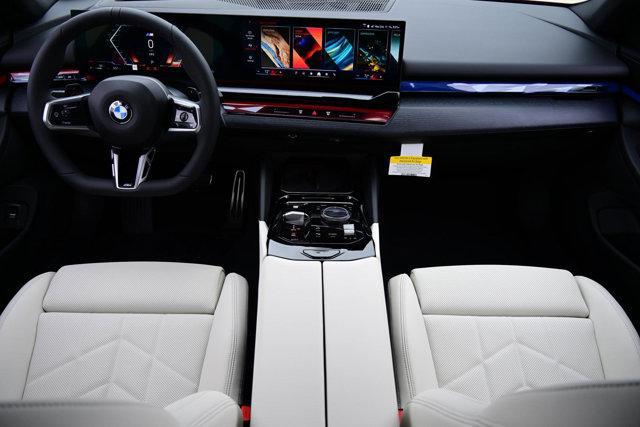 new 2025 BMW 540 car, priced at $76,925