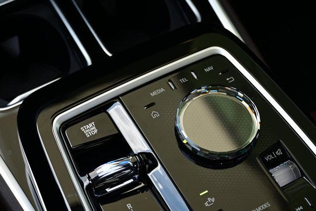 new 2025 BMW 760 car, priced at $129,225