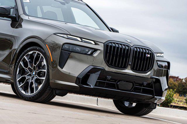 new 2025 BMW X7 car, priced at $119,425