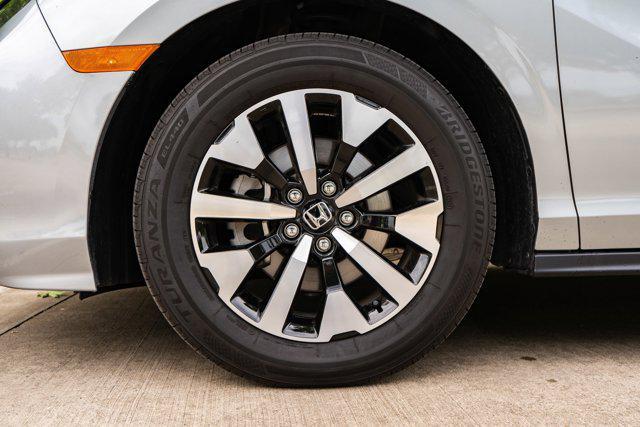 used 2025 Honda Odyssey car, priced at $39,987