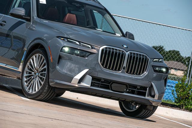 new 2026 BMW X7 car, priced at $96,025