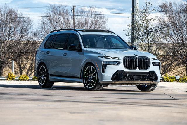 new 2025 BMW X7 car, priced at $120,725