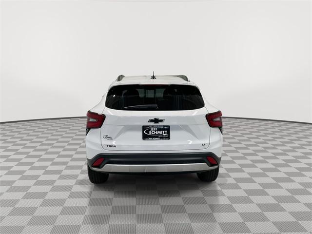 new 2025 Chevrolet Trax car, priced at $25,404