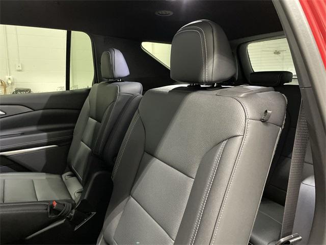 new 2025 Chevrolet Traverse car, priced at $42,352