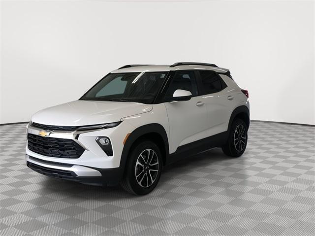 new 2025 Chevrolet TrailBlazer car, priced at $29,192