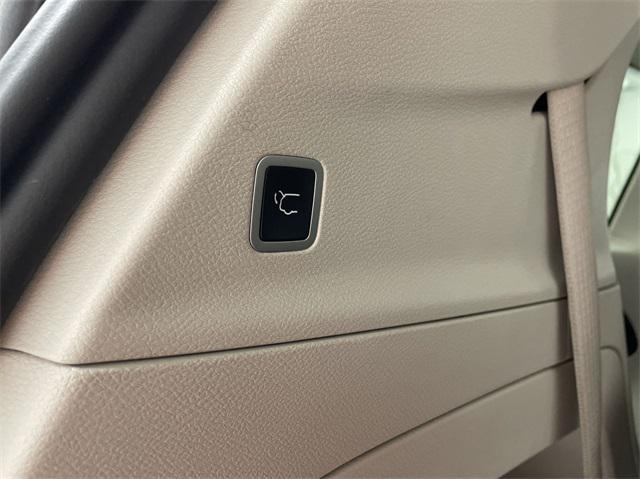 used 2023 Chrysler Pacifica car, priced at $24,897