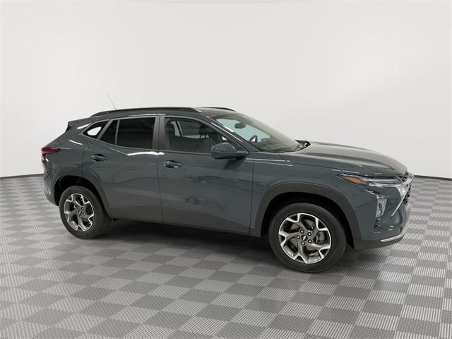 new 2025 Chevrolet Trax car, priced at $25,149
