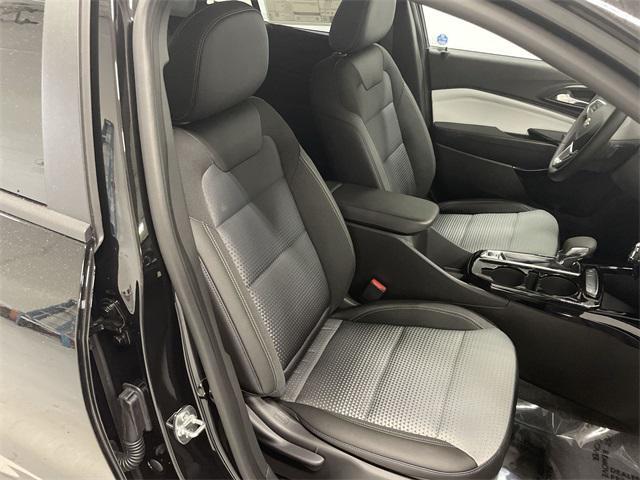 new 2026 Chevrolet Trax car, priced at $25,885