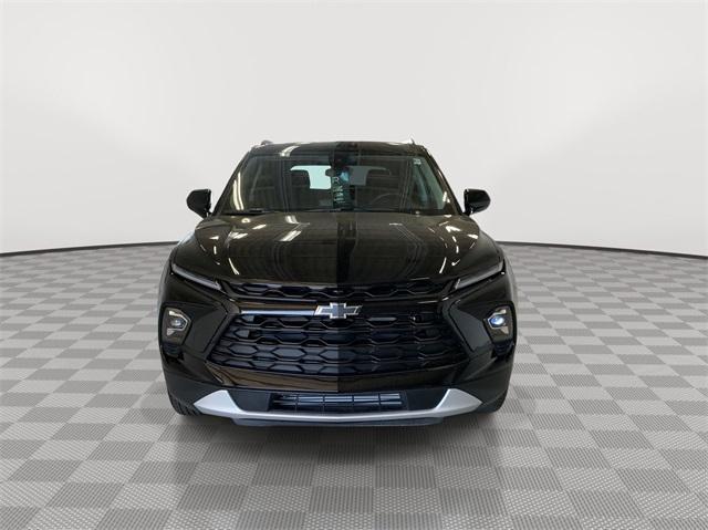 new 2025 Chevrolet Blazer car, priced at $36,672