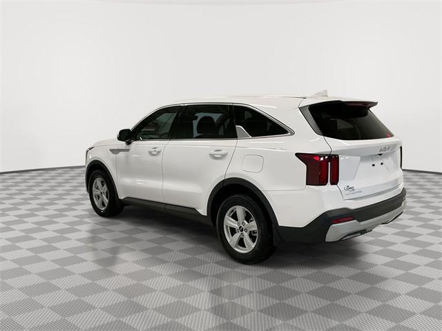 used 2025 Kia Sorento car, priced at $32,046