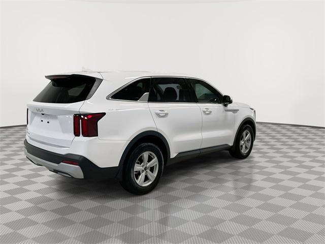 used 2025 Kia Sorento car, priced at $32,046