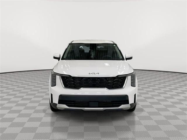 used 2025 Kia Sorento car, priced at $32,046