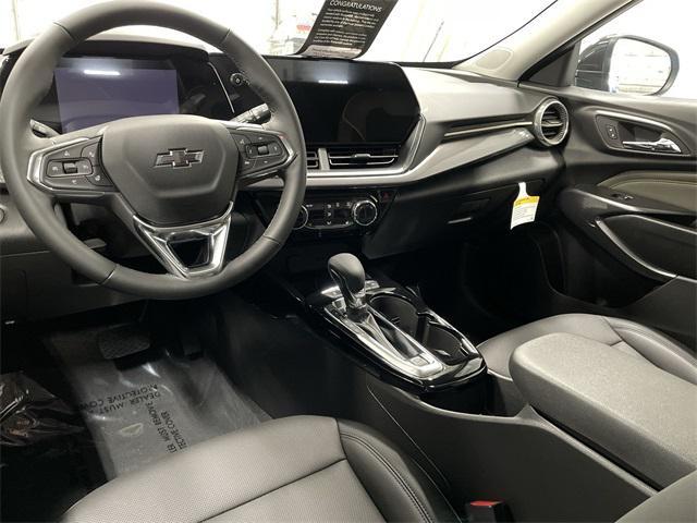 new 2025 Chevrolet Trax car, priced at $28,065