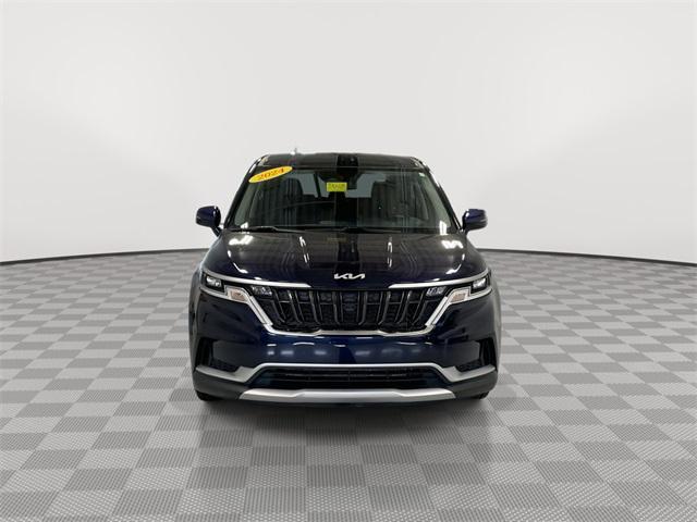 used 2024 Kia Carnival car, priced at $34,999