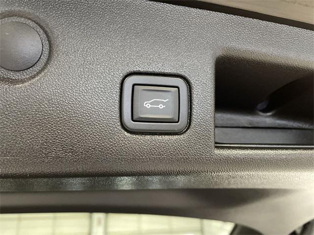 used 2023 Chevrolet Equinox car, priced at $22,813