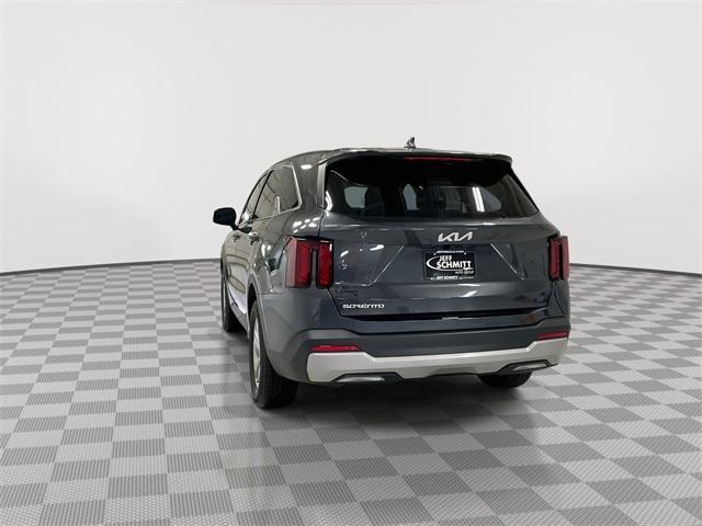 used 2024 Kia Sorento car, priced at $29,897