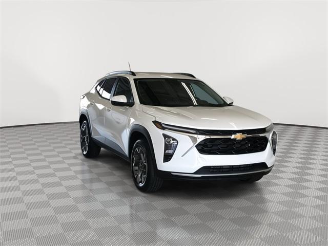 new 2025 Chevrolet Trax car, priced at $24,985