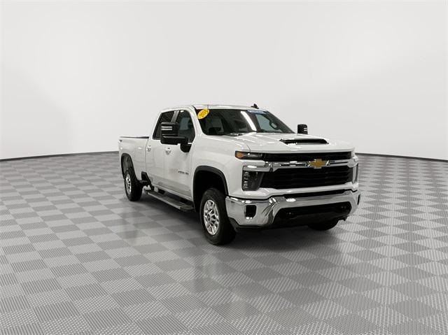 used 2024 Chevrolet Silverado 2500 car, priced at $58,104