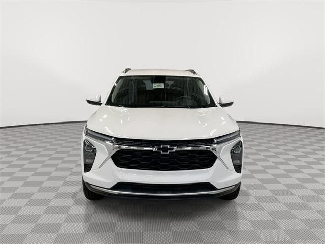 new 2025 Chevrolet Trax car, priced at $25,404