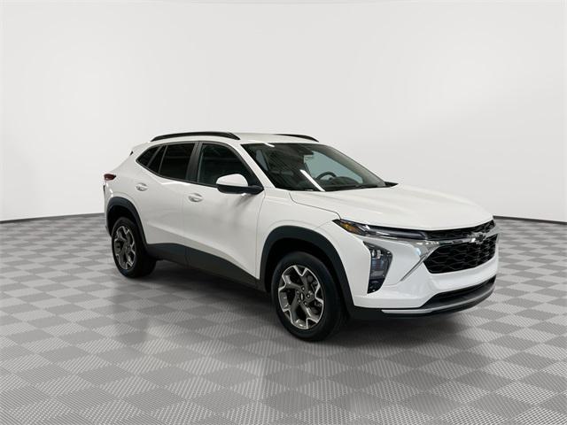 new 2025 Chevrolet Trax car, priced at $25,404