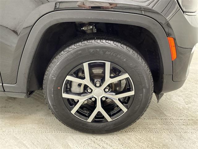 used 2023 Jeep Grand Cherokee car, priced at $30,897