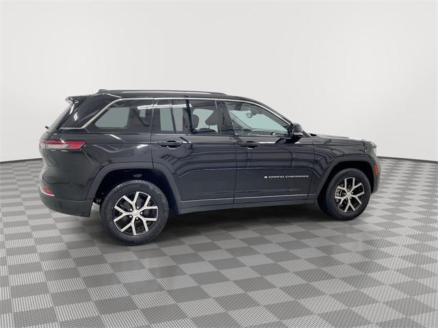 used 2023 Jeep Grand Cherokee car, priced at $30,897