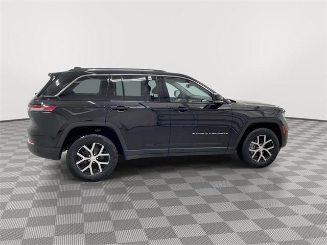 used 2023 Jeep Grand Cherokee car, priced at $30,897