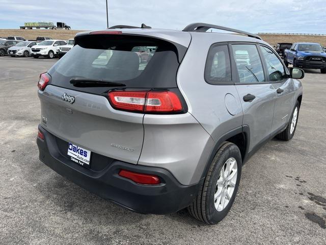 used 2016 Jeep Cherokee car, priced at $9,000