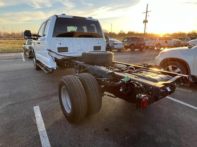 new 2024 Ford F-350 car, priced at $68,915