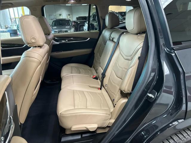 used 2020 Cadillac XT6 car, priced at $30,997