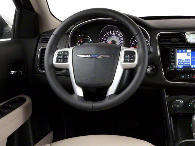 used 2013 Chrysler 200 car