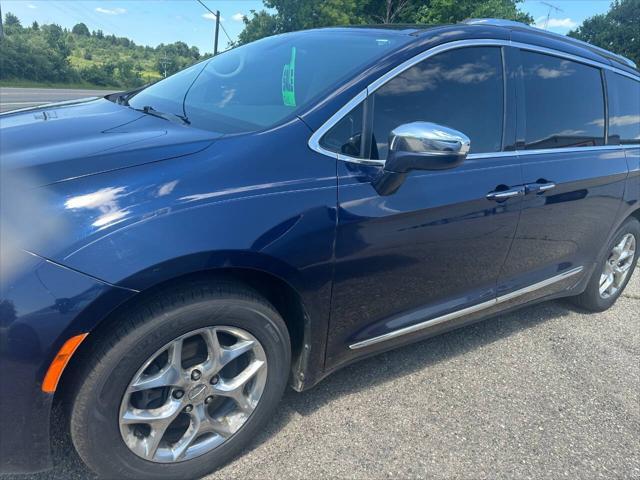 used 2018 Chrysler Pacifica car, priced at $11,595