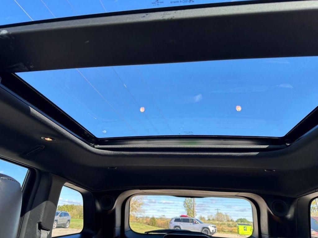 used 2022 Jeep Grand Cherokee car, priced at $27,995