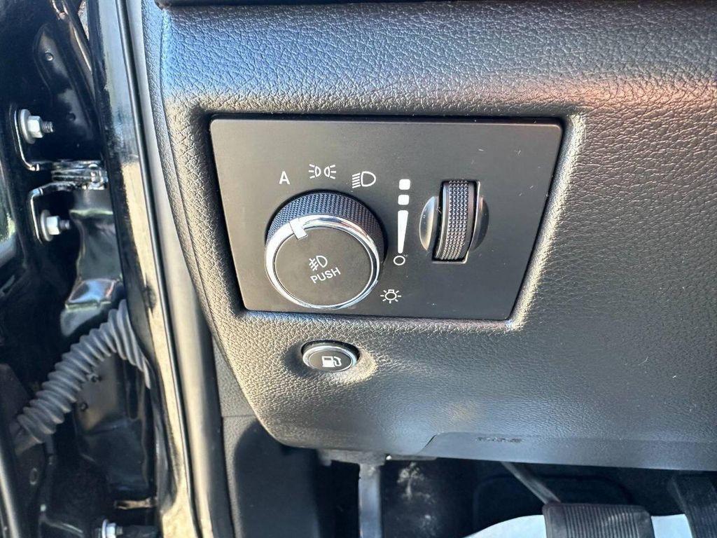 used 2022 Jeep Grand Cherokee car, priced at $27,995