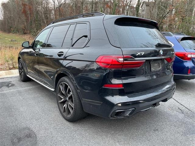 new 2021 BMW X7 car