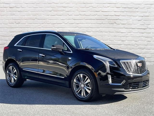 new 2025 Cadillac XT5 car, priced at $57,390