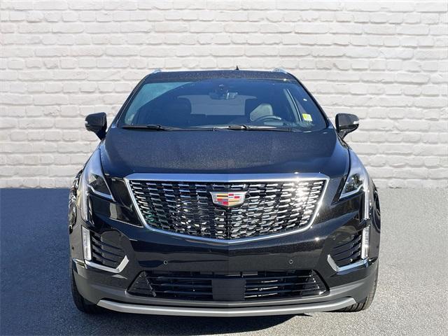 new 2025 Cadillac XT5 car, priced at $57,390