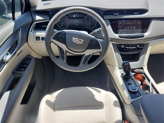 new 2024 Cadillac XT5 car, priced at $53,415