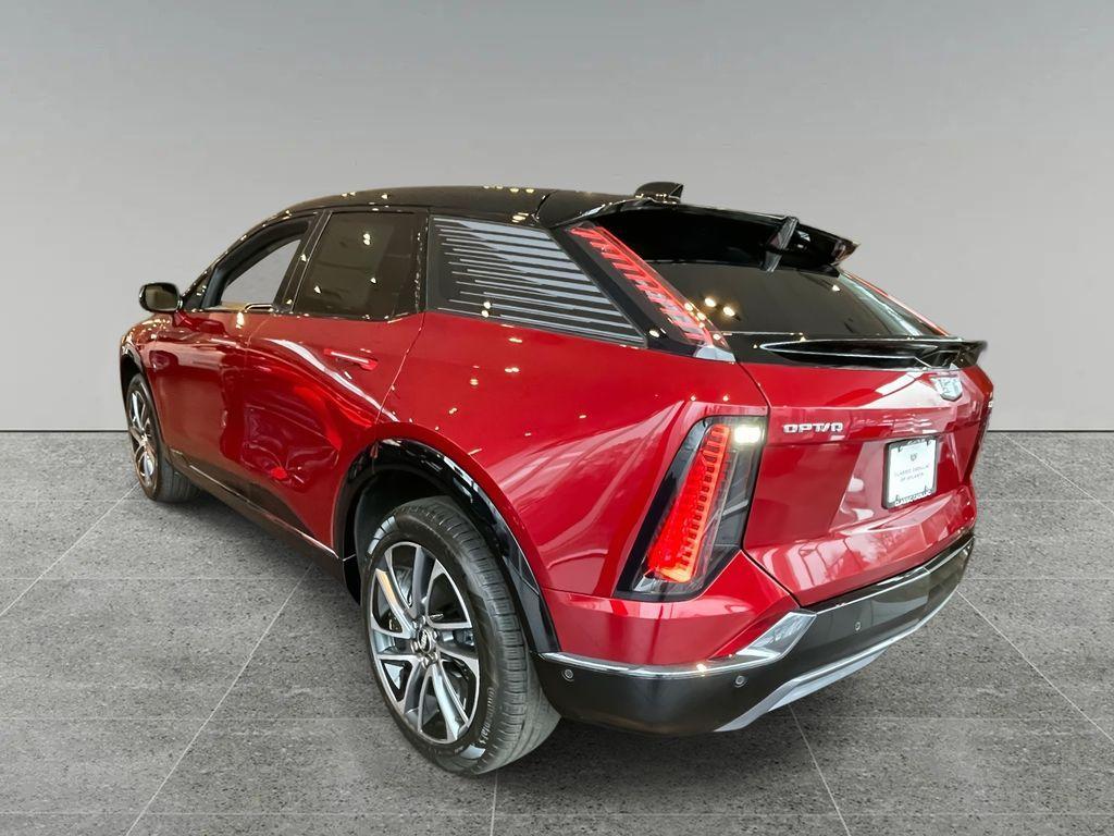 new 2025 Cadillac OPTIQ car, priced at $58,395