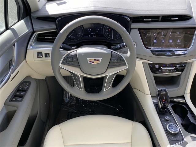 new 2025 Cadillac XT5 car, priced at $55,790