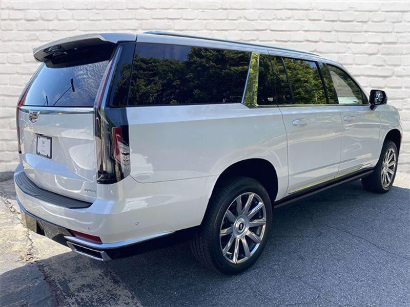 new 2024 Cadillac Escalade ESV car, priced at $121,665